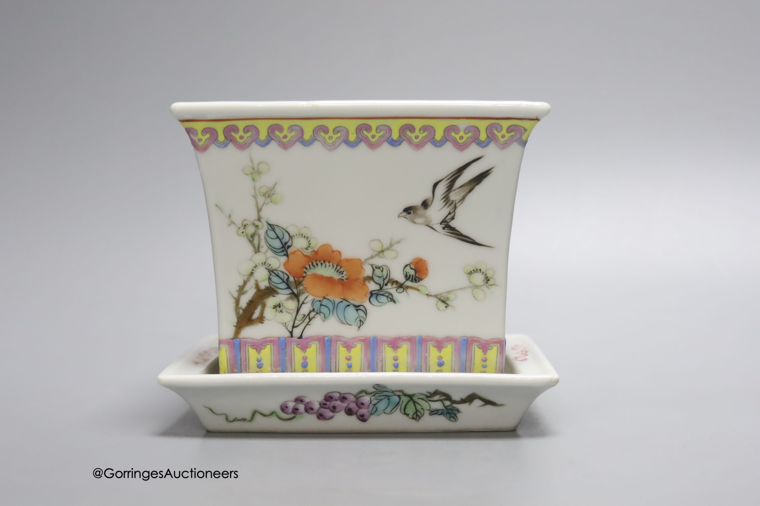 A Chinese famille rose flower pot and stand, mid 20th century, height 11.5cm